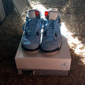 Jordan 4 retro University blue